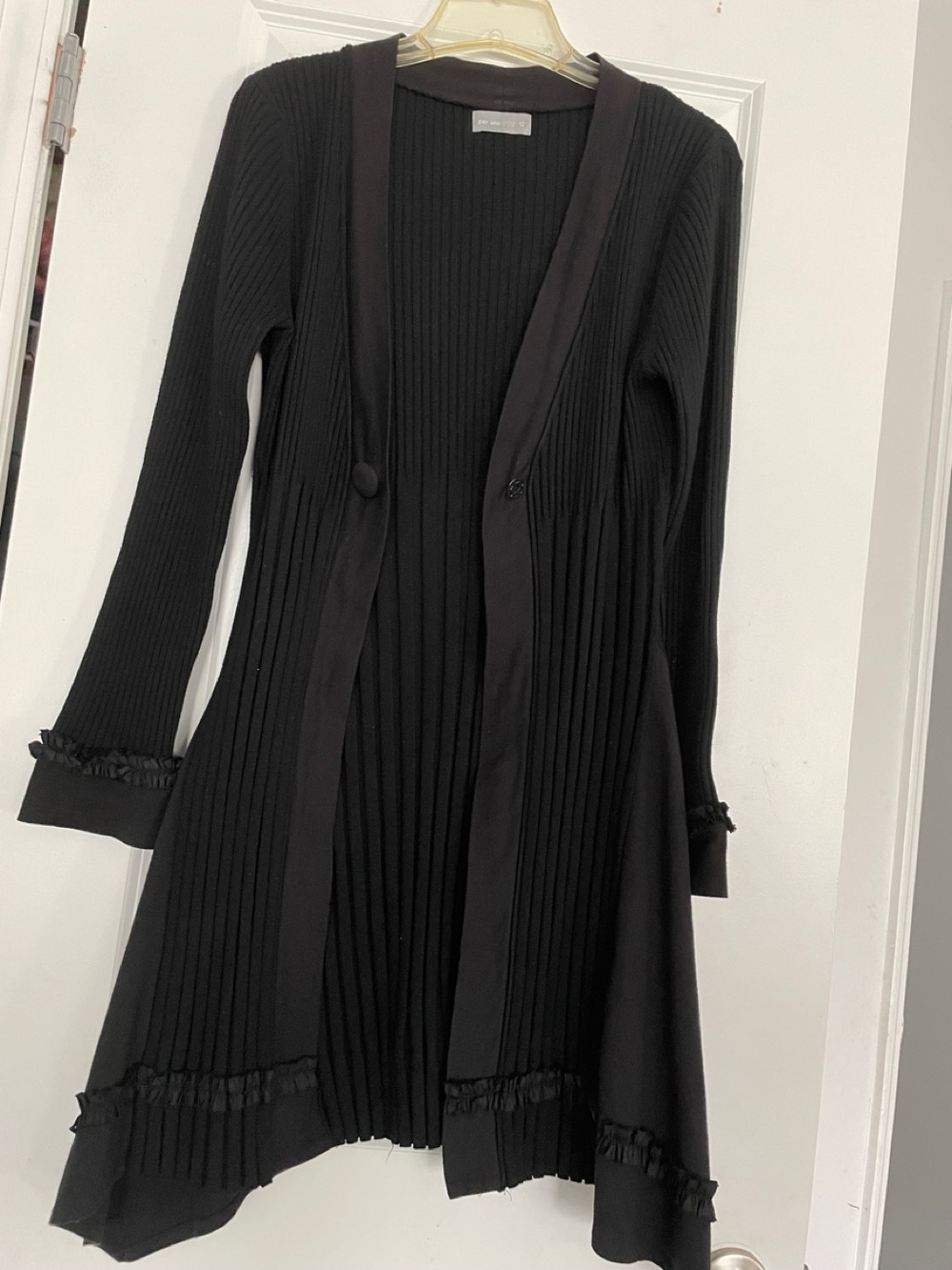 Per una Black Ribbed Knit DusterVest Size12 Whimsigoth Goth Ruffled Asymmetrical - Picture 12 of 13
